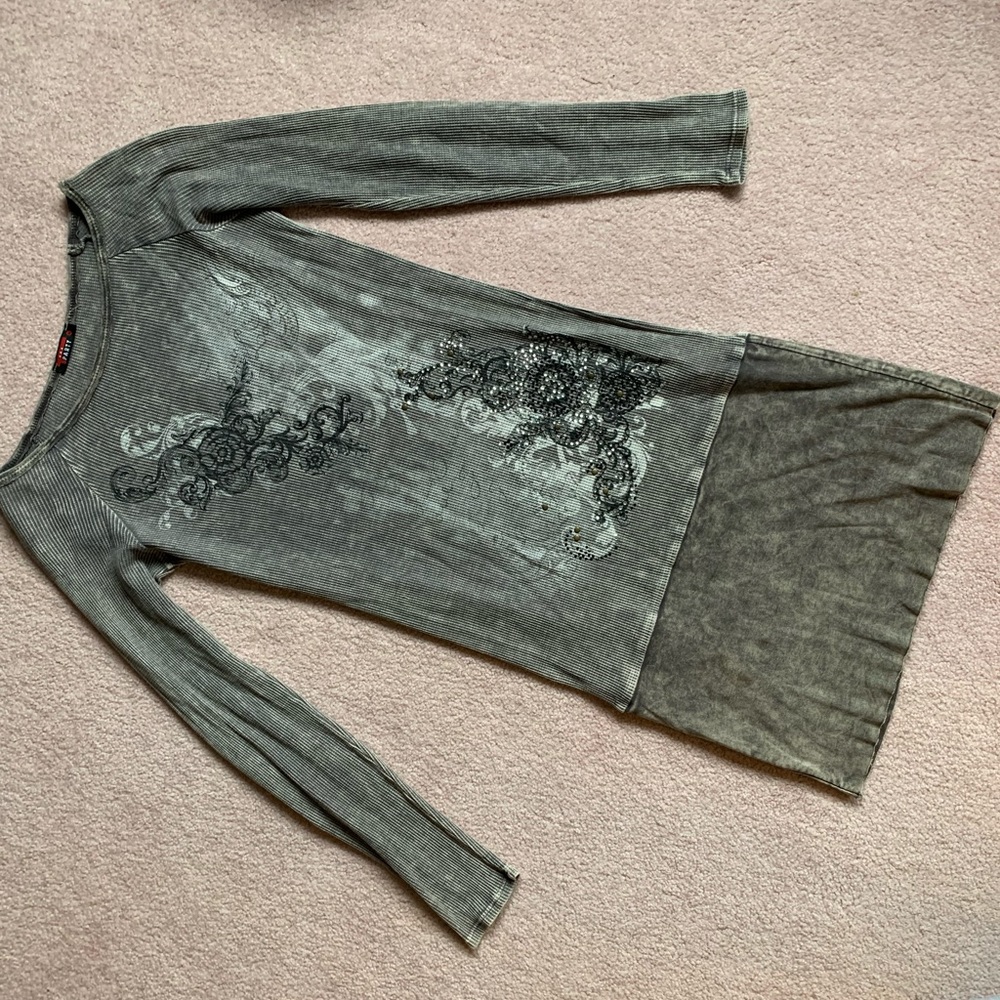 Long Sleeve Detailed ribbed shirt